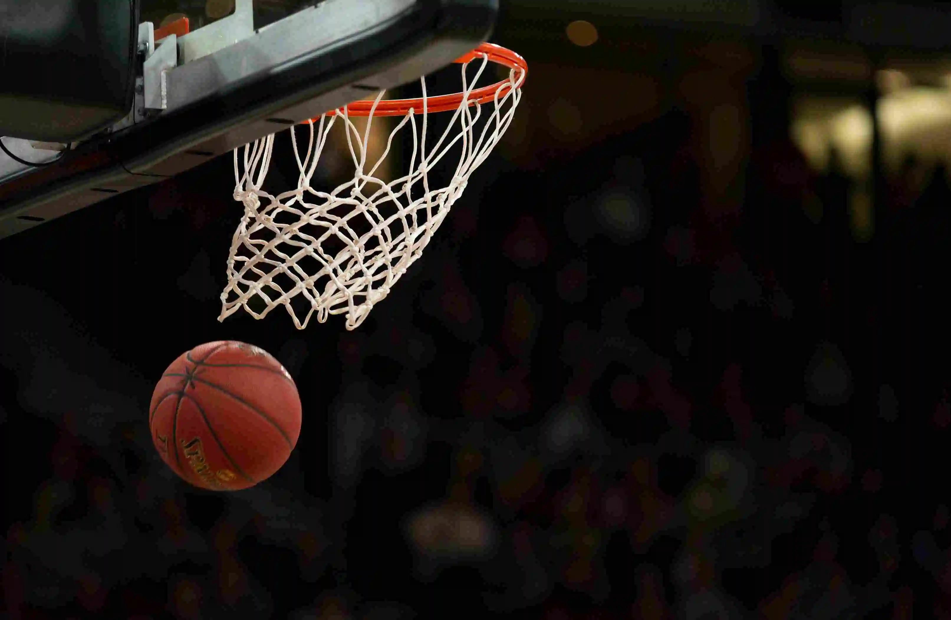 High impact sportswear that provides comfort and rash-free experience, including basketball, ice hockey and various youth club sports garments.